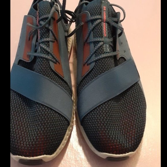 Under Armour cross fit training shoe  11.5  W main image 4